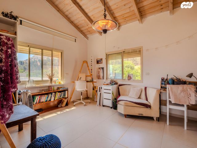 בית פרטי/ קוטג', חפצי בה