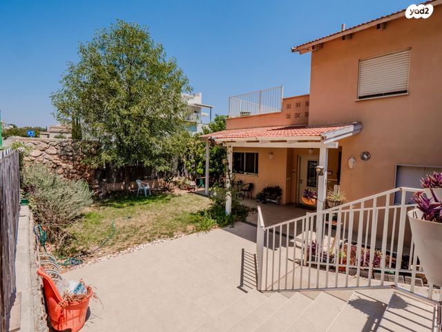 בית פרטי/ קוטג', חפצי בה