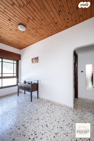 בית פרטי/ קוטג', הזית, פרדס חנה כרכור