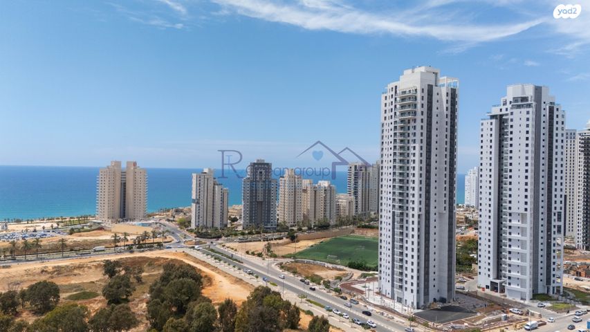 אמנון ליפקין שחק 