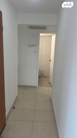 דירה, מקס נורדאו, נהריה