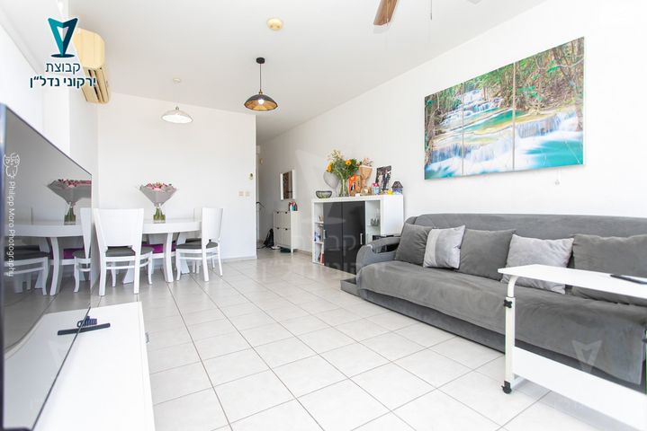 דירה, הלוטם, רמות יצחק, נשר