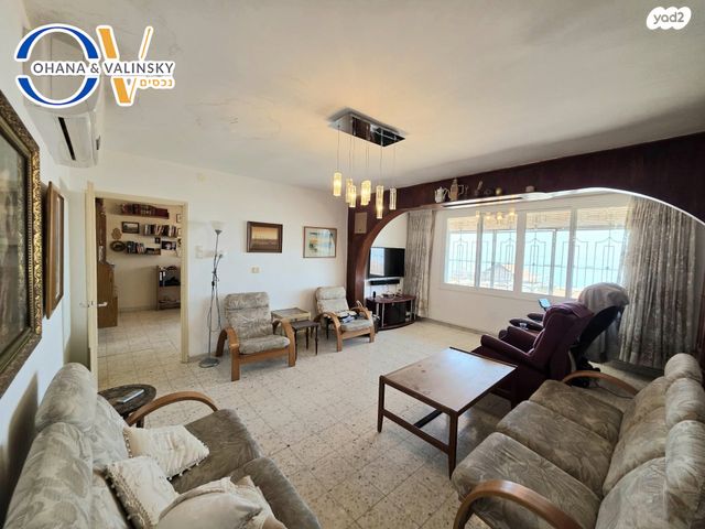 דו משפחתי, טבריה