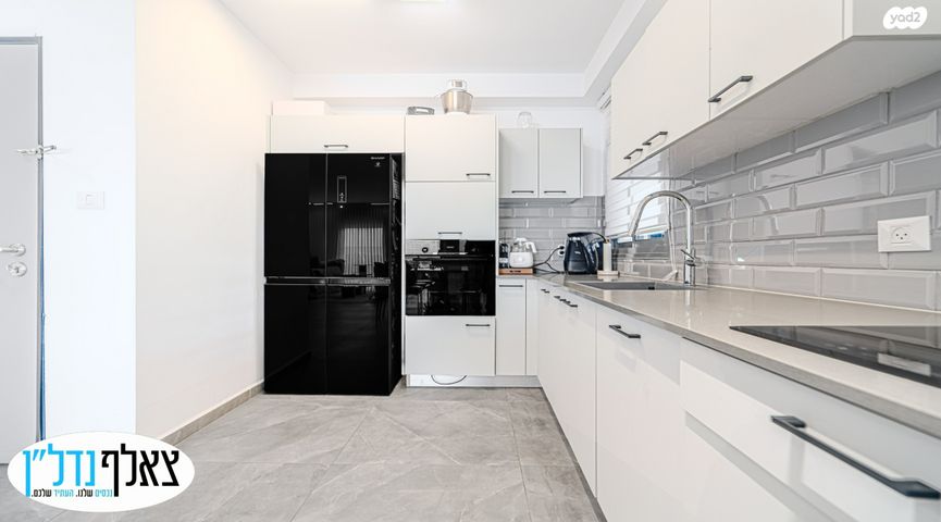 דירה, היוצרים, עיר היין, אשקלון