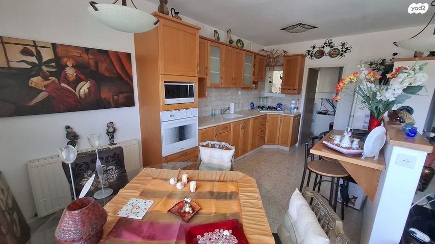 דירת גן, רפאל דה לה פרגולה, גילה, ירושלים