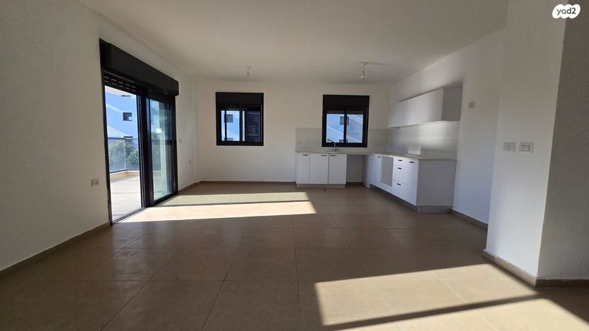 גדרה הצעירה