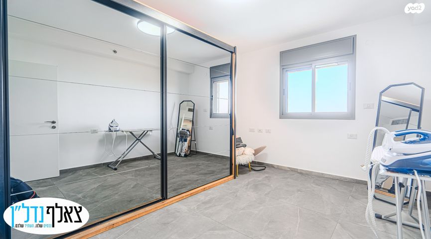 דירה, היוצרים, עיר היין, אשקלון