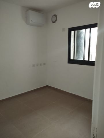 דירה, גדרה הצעירה, גדרה