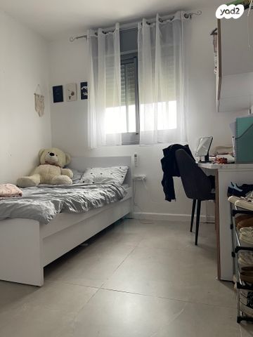 גג/ פנטהאוז, השקד, מבשרת ציון