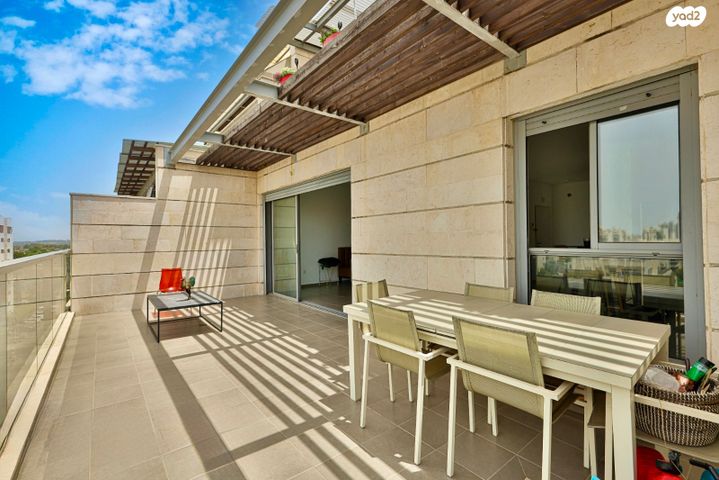 דירה, הסירה, יבנה