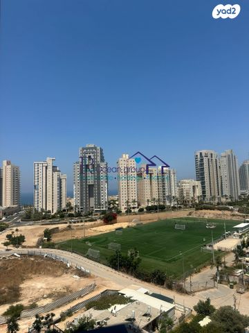 דירה, אמנון ליפקין שחק, נוף הטיילת, נתניה