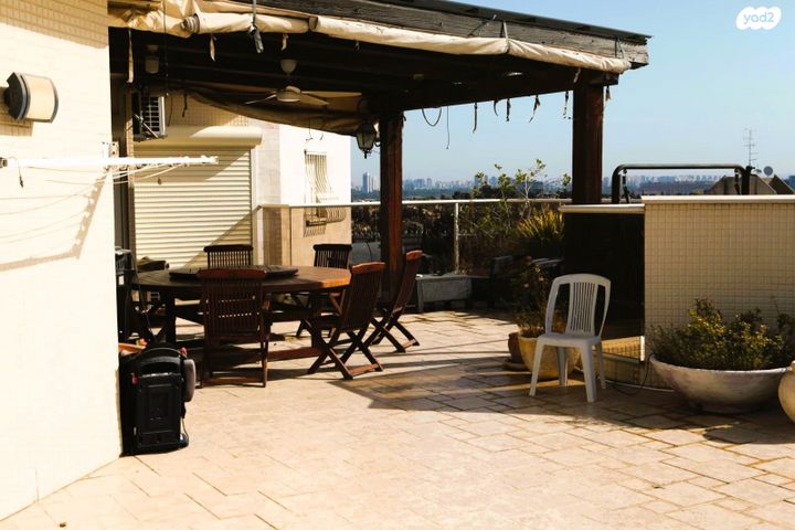 גג/ פנטהאוז, קרית אילון, חולון