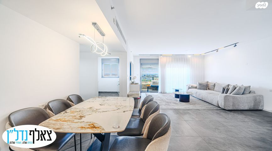 דירה, היוצרים, עיר היין, אשקלון