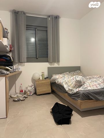 גג/ פנטהאוז, השקד, מבשרת ציון