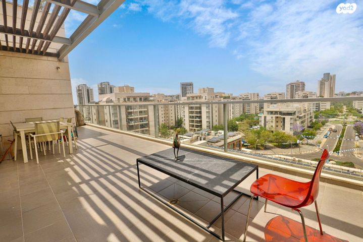 דירה, הסירה, יבנה