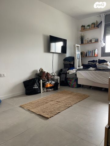 דירה, השקד, מבשרת ציון