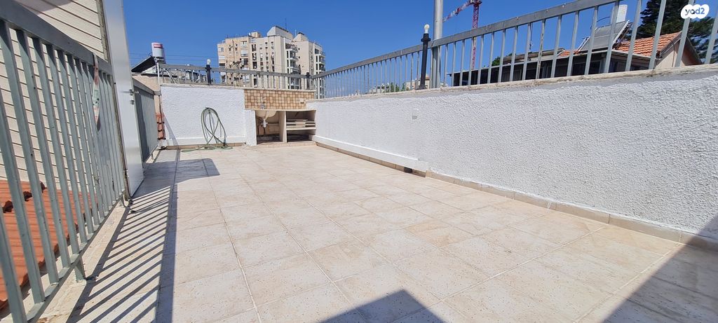 גג/ פנטהאוז, הצופית 3, מפדה אזרחי, חולון