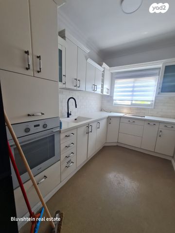 דירה, שדרות הגעתון 52, עיר, מרכז העיר, נהריה