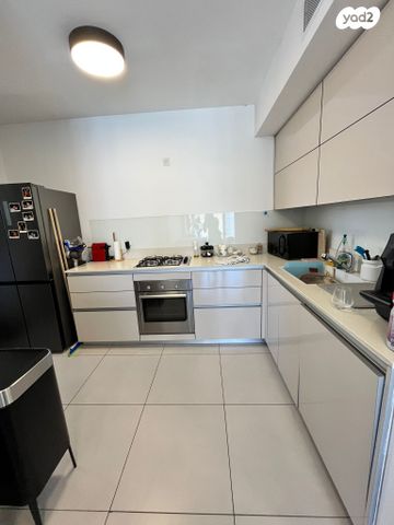 דירה, פינס 18, תל אביב יפו