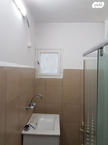 דירה, עומר, שכון עובדים, עפולה