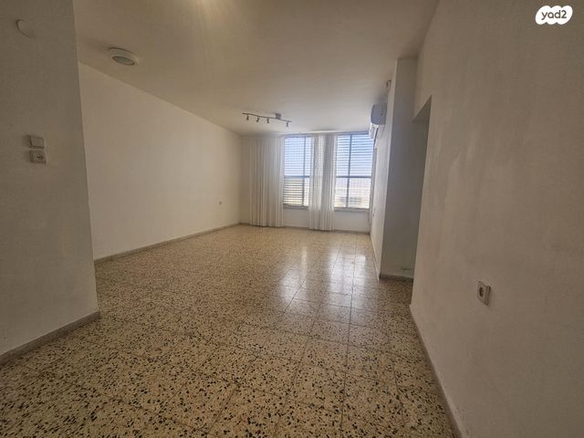 דירה, היובל 24, נווה דוד רמז, רעננה