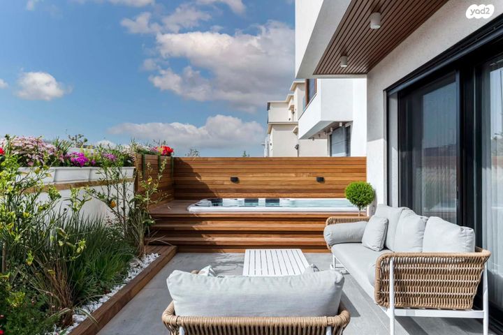 דו משפחתי, דרך השדות 1, השדות, עתלית