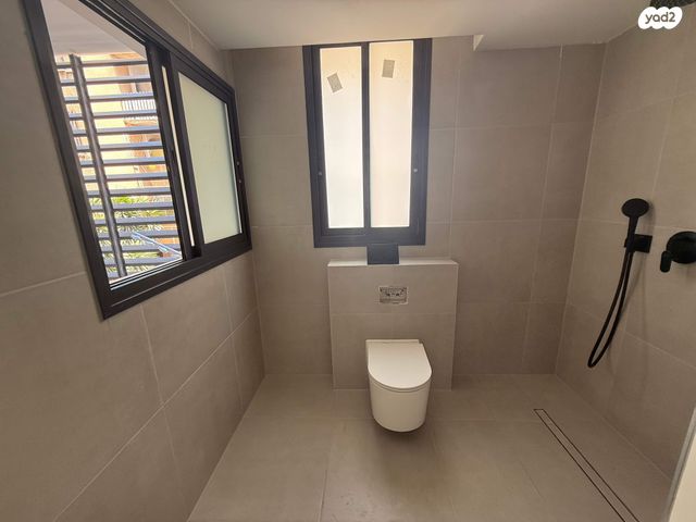 דירה, קרית ויצמן, רעננה