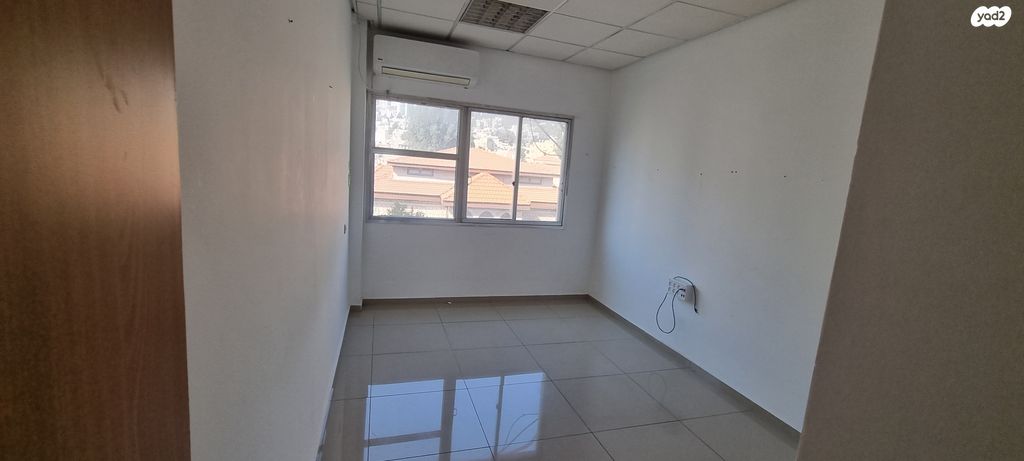 משרדים, שדרות המגינים, חיפה