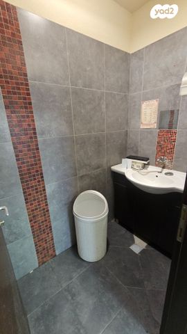 משרדים, שדרות הרצל 1, הקריה מע"ר, אשדוד