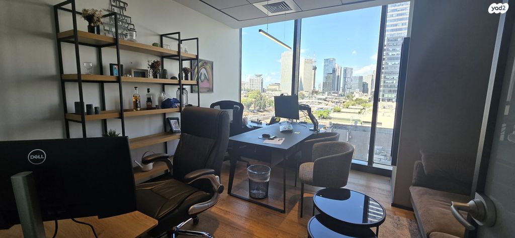 משרדים, יגאל אלון, ביצרון ורמת ישראל, תל אביב יפו