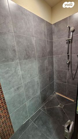 משרדים, שדרות הרצל 1, הקריה מע"ר, אשדוד