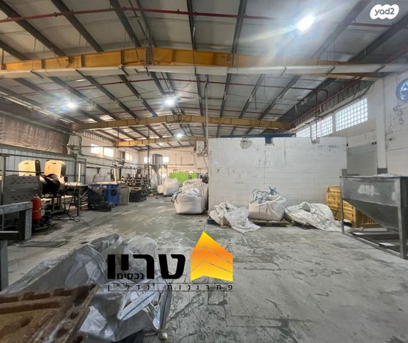 מבני תעשיה, מרכז אזורי כדורי