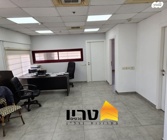 מבני תעשיה, מרכז אזורי כדורי