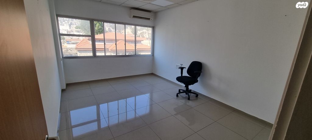 משרדים, שדרות המגינים, חיפה