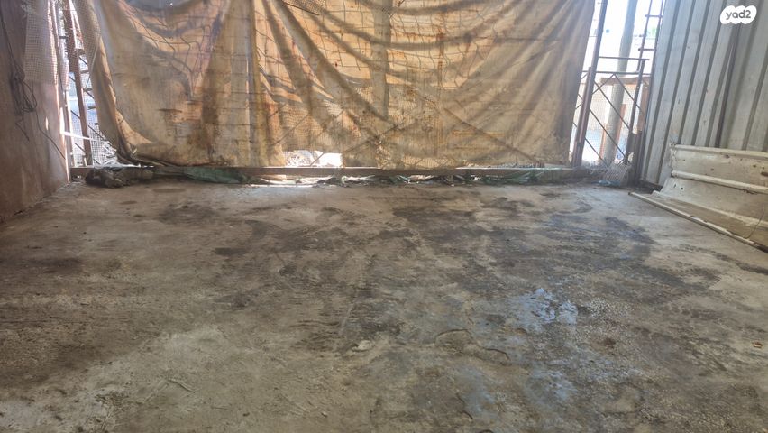 מבני תעשיה, קרית חלוצים, אשדוד