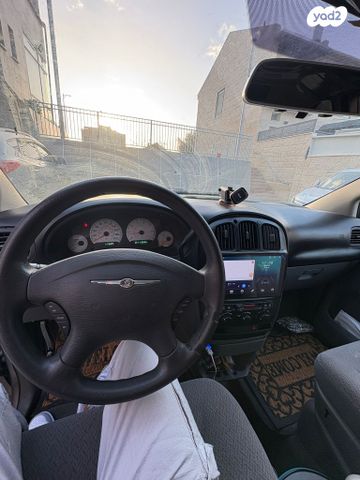 קרייזלר טאון אנד קאנטרי