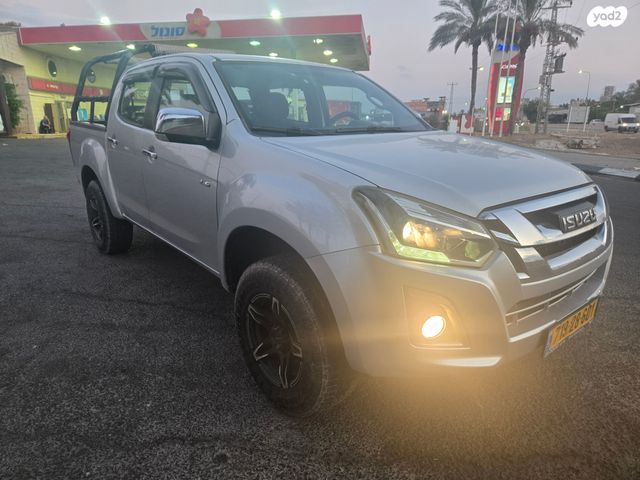 איסוזו די-מקס