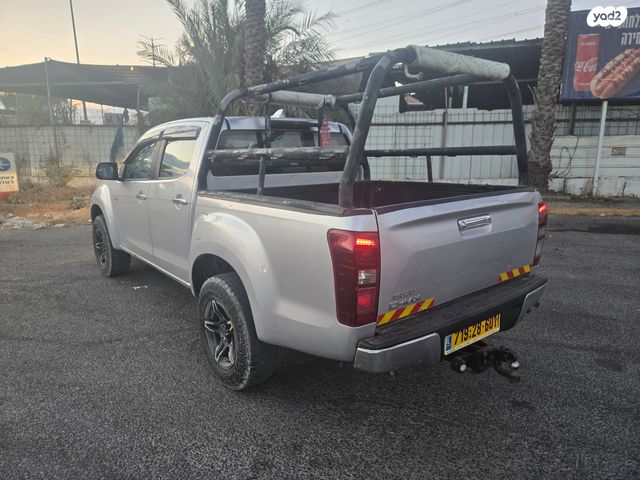 איסוזו די-מקס