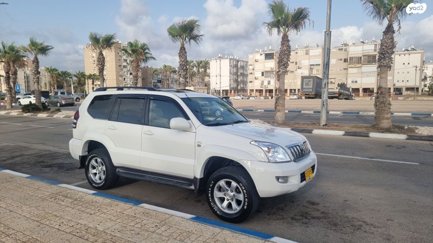 טויוטה לנד קרוזר