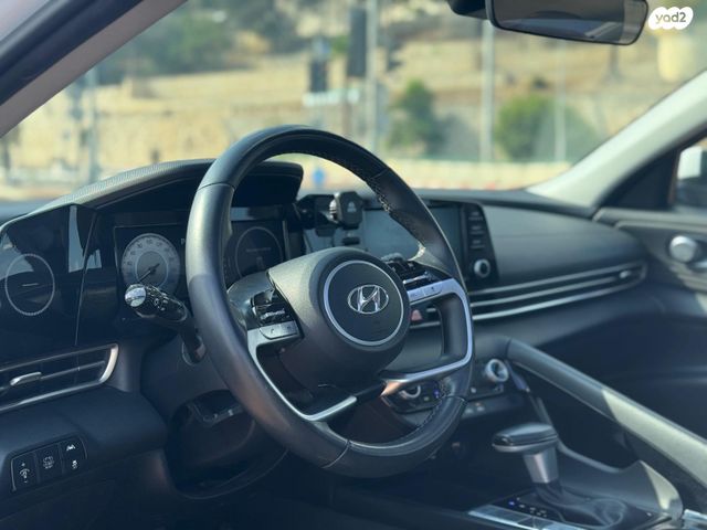 יונדאי אלנטרה