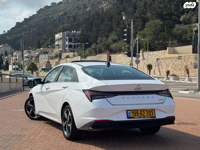 יונדאי אלנטרה