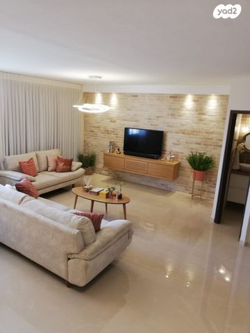 דירה, בנימין מינץ 26, שיכון מפ"ם, פתח תקווה