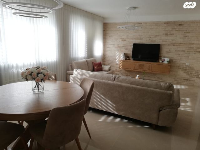 דירה, בנימין מינץ 26, שיכון מפ"ם, פתח תקווה