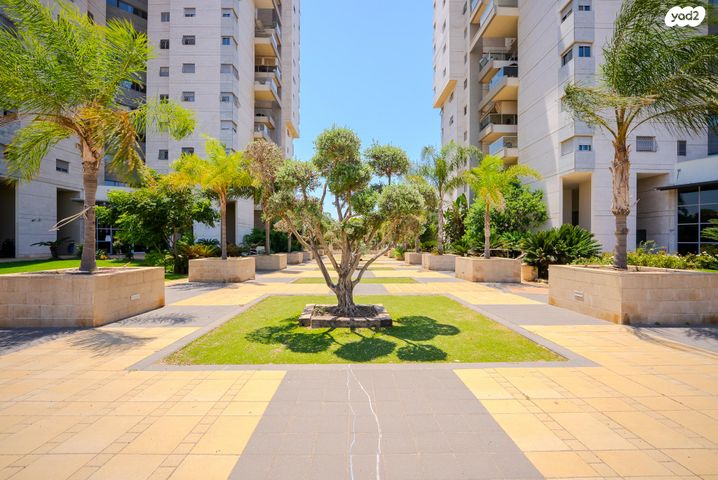 דירה, האיכרים 7, גני אזור, אזור