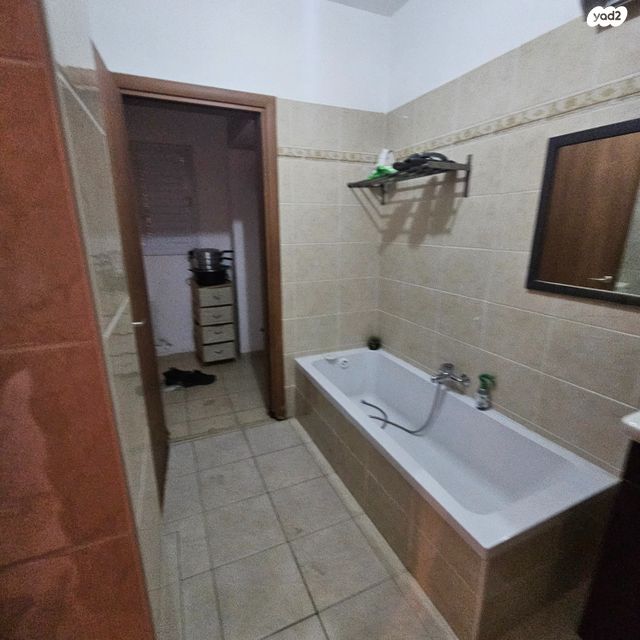 דירה, קרית מלאכי