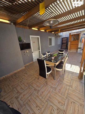 דירת גן, סמטת הצוק, יעלים, אילת