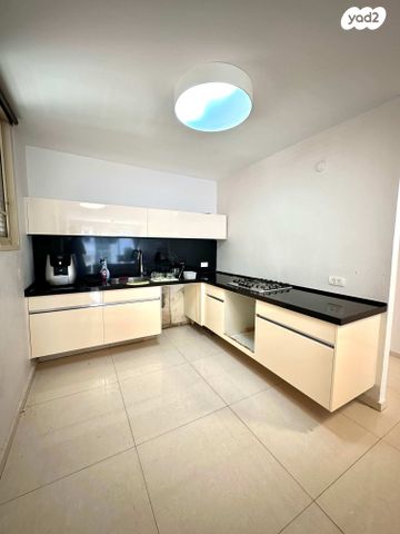 דירה, יחיאל דב דרזנר, רמת אביב ג', תל אביב יפו