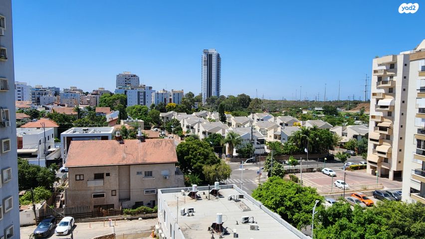 המעיין 