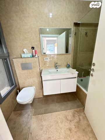 דירה, עוזיאל 120, תל גנים, רמת גן