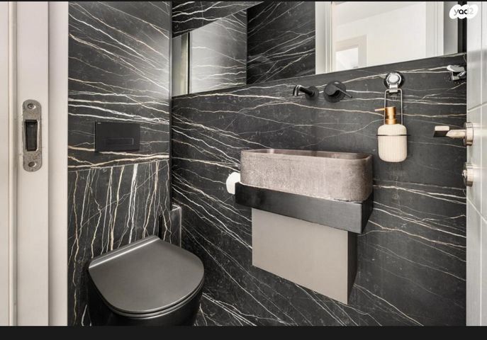 גג/ פנטהאוז, רציף אהרון רוזנפלד, בת גלים, חיפה